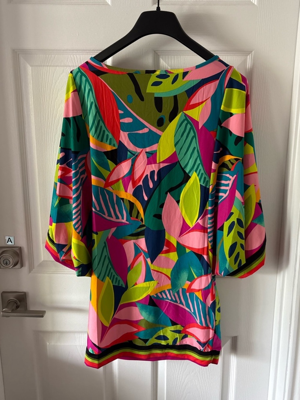 Trina Turk Rainforest Drape Sleeve Tunic Cover-up Size M - Picture 4 of 6
